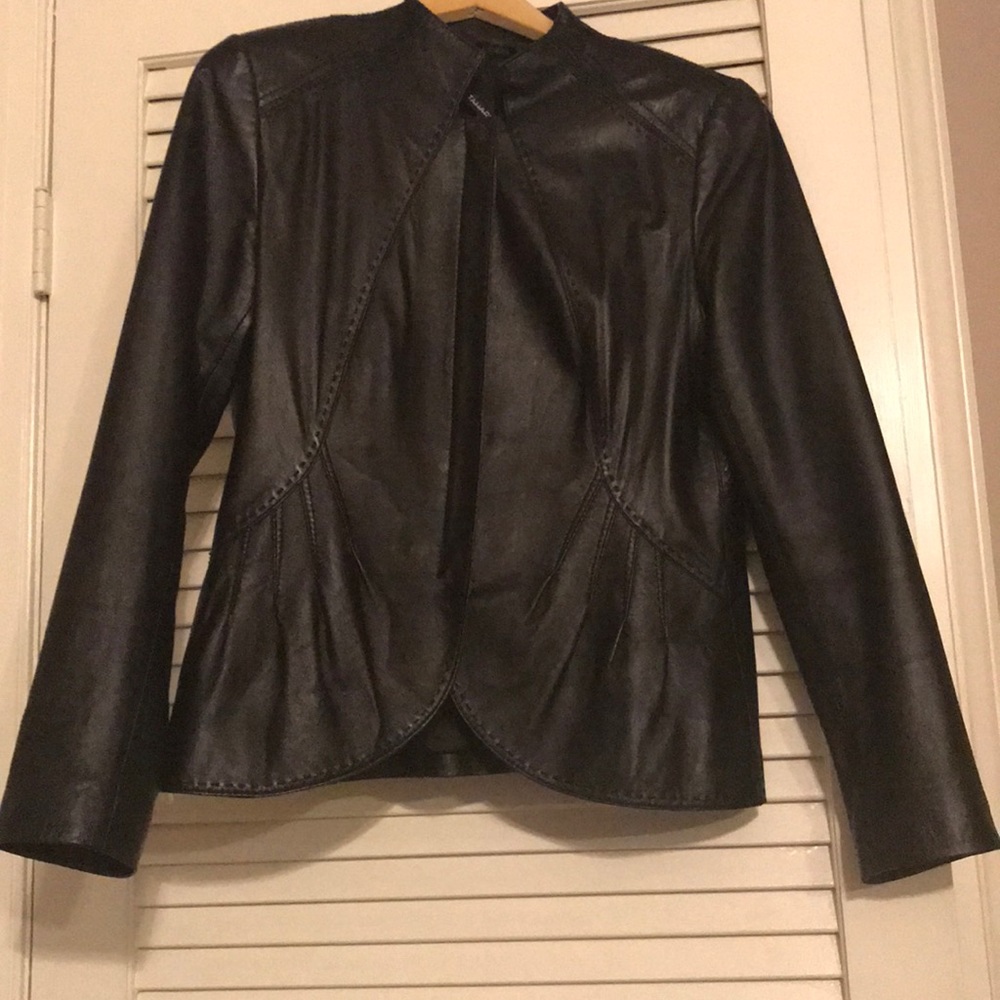 Excellent Tahari Black Lamb Leather Jacket M